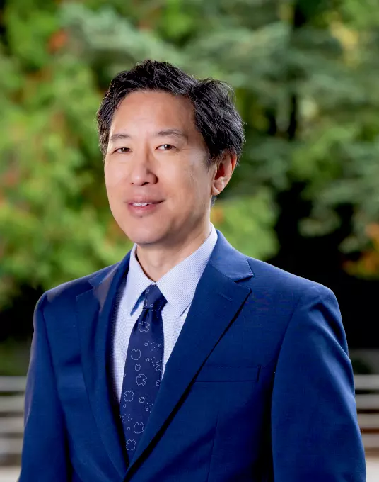 Professor Tung Yin (溵其彤)  avatar